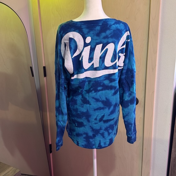 Sweater - Picture 2 of 4